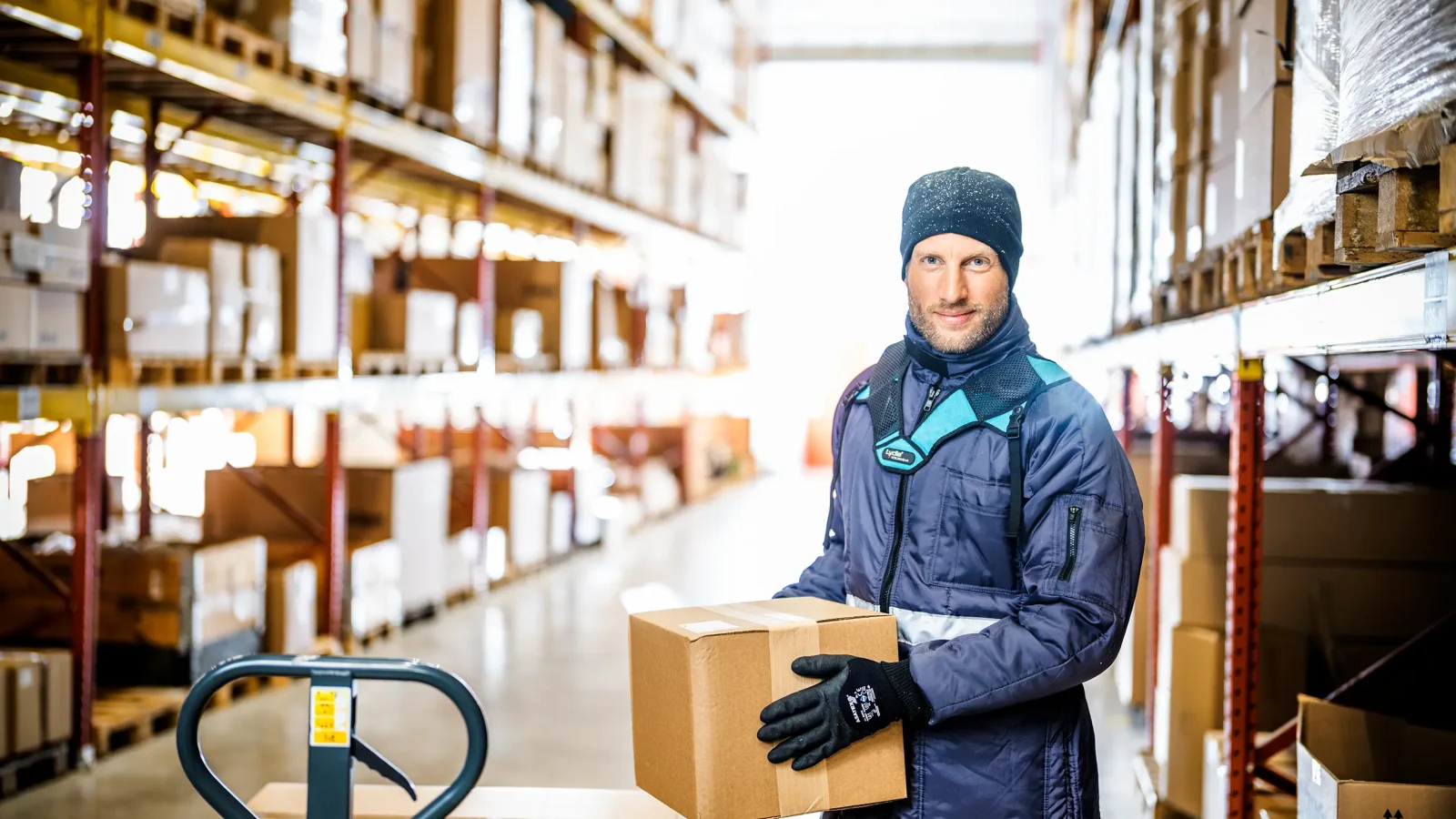voice_picking_cold_storage_warehouse_lydia_voicewear (2)